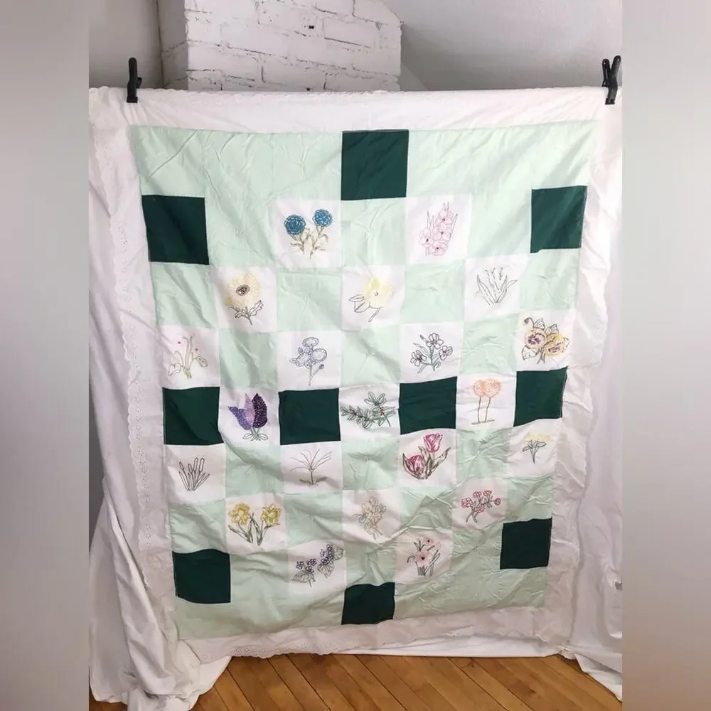 Vintage Handmade Embroidered Flowers Quilt